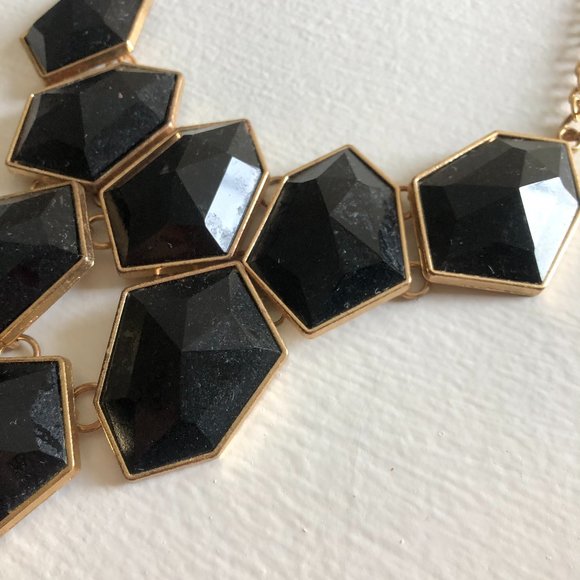 ✨4 for $15✨ Gold and Black Statement Necklace - Picture 3 of 3